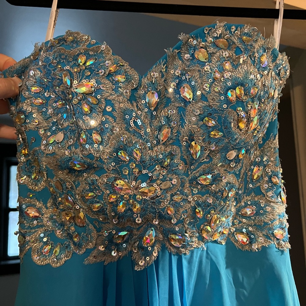 Tony Bowls Prom Dress